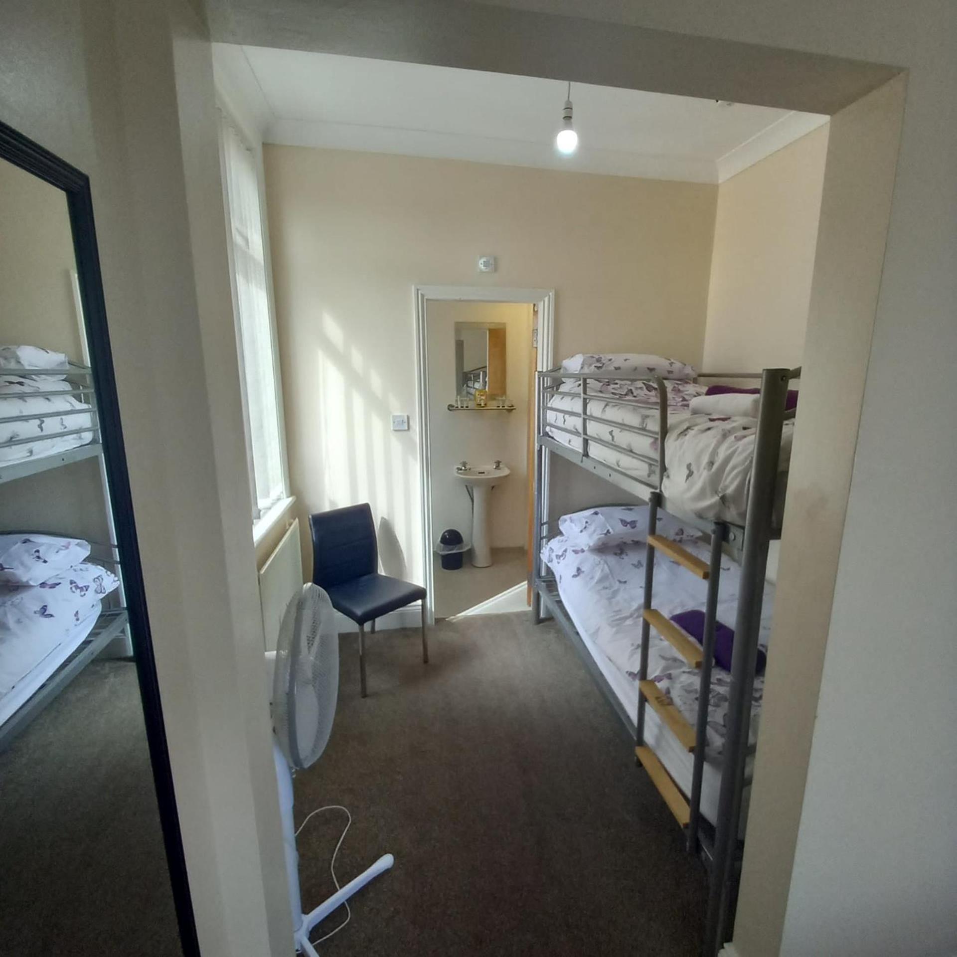 לינה וארוחת בוקר בלקפול Bayswater House מראה חיצוני תמונה